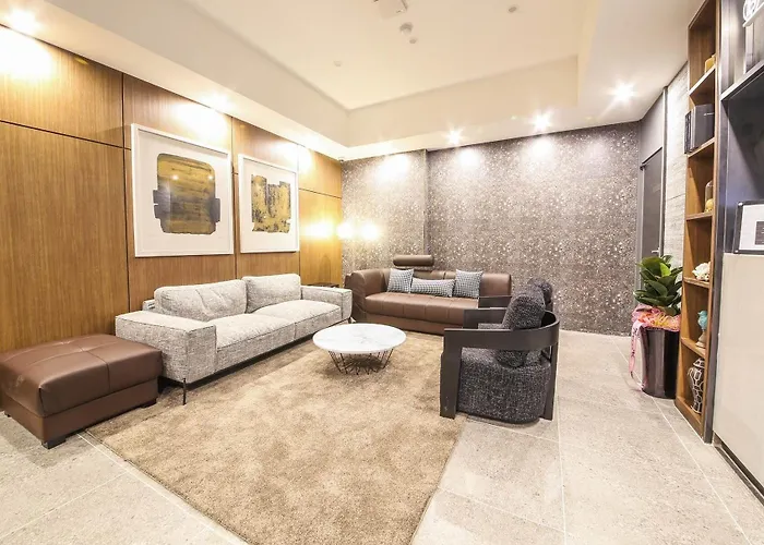 Hotel Brown-dot Gupo 3*