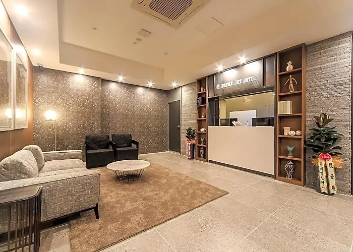 Brown-dot Gupo Hotel 3*